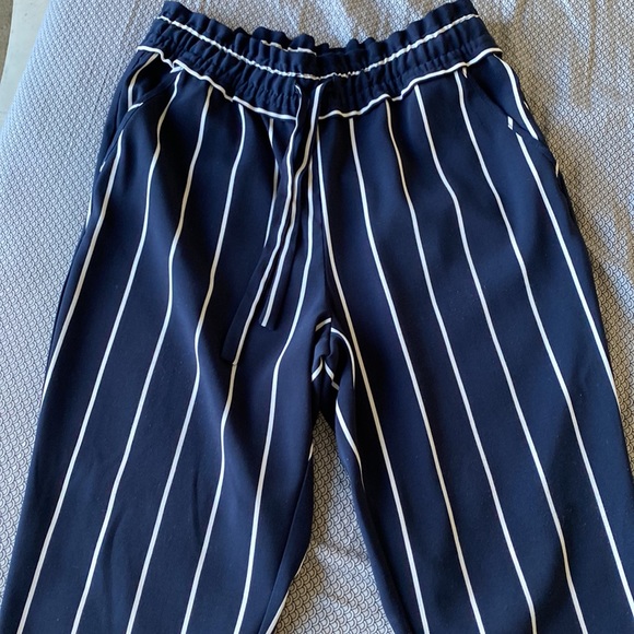 Zara women’s trousers size small/26 - Picture 2 of 3